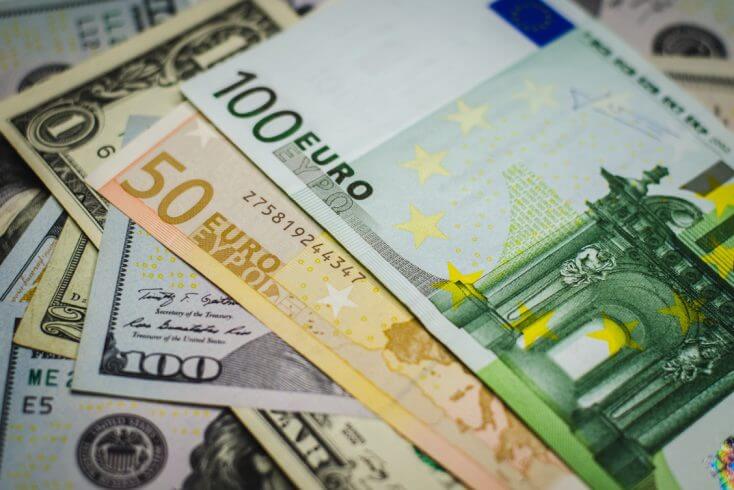 Rubel climbs against US dollar, euro, yuan on June 10